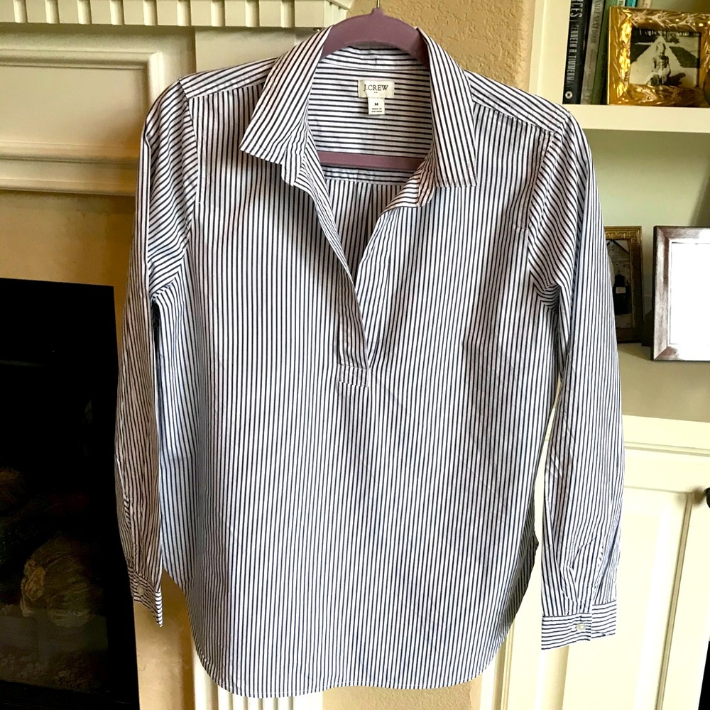 SALE! Sz M J Crew tunic top, NWOT. Black & white stripe